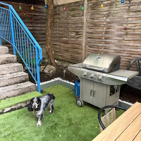 Tres Calme Avec Terrasse 10 Personnes Maxi Apartament