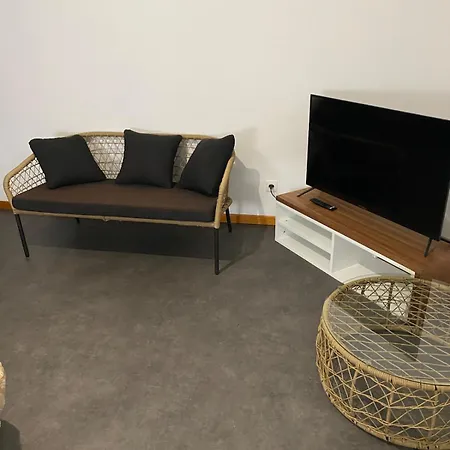 Apartament Tres Calme Avec Terrasse 10 Personnes Maxi *