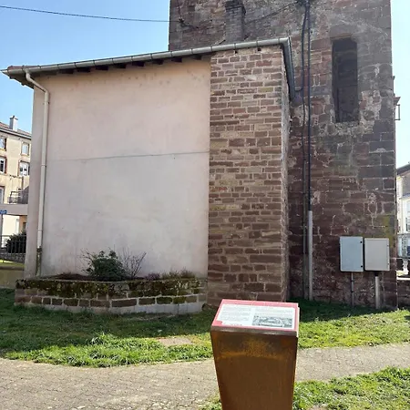 Tres Calme Avec Terrasse 10 Personnes Maxi Apartamento Rambervillers