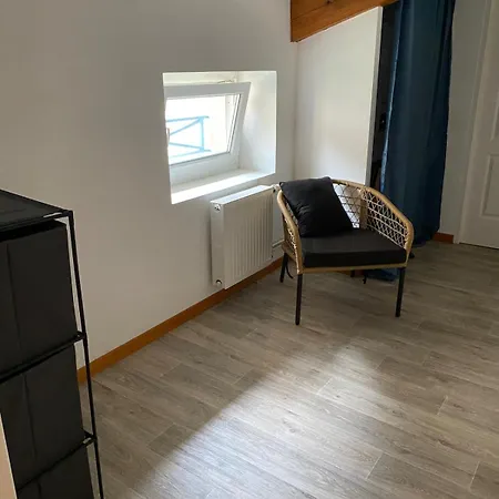 Tres Calme Avec Terrasse 10 Personnes Maxi Apartament