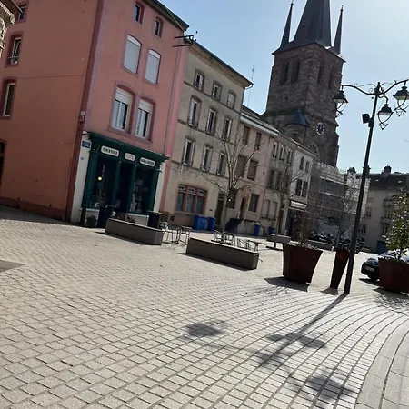 Tres Calme Avec Terrasse 10 Personnes Maxi